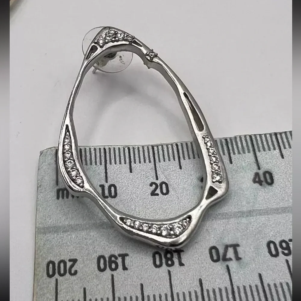 Kendra Scott "Livi" Frontal Silver Plated Crystal Drop Earrings RARE - Picture 2 of 9